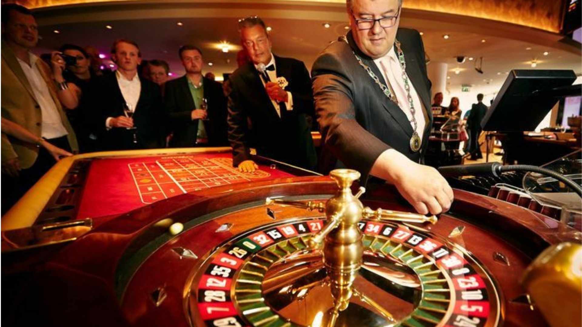 Wheel of Fortune Guide to Understanding Every Feature